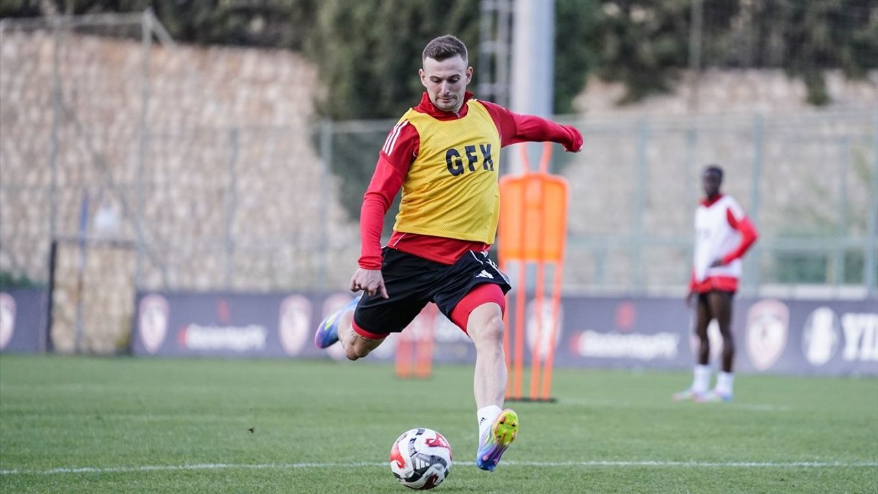 Gaziantep FK, Samsunspor maçı hazırlıklarını Burak Yılmaz yönetiminde sürdürdü
