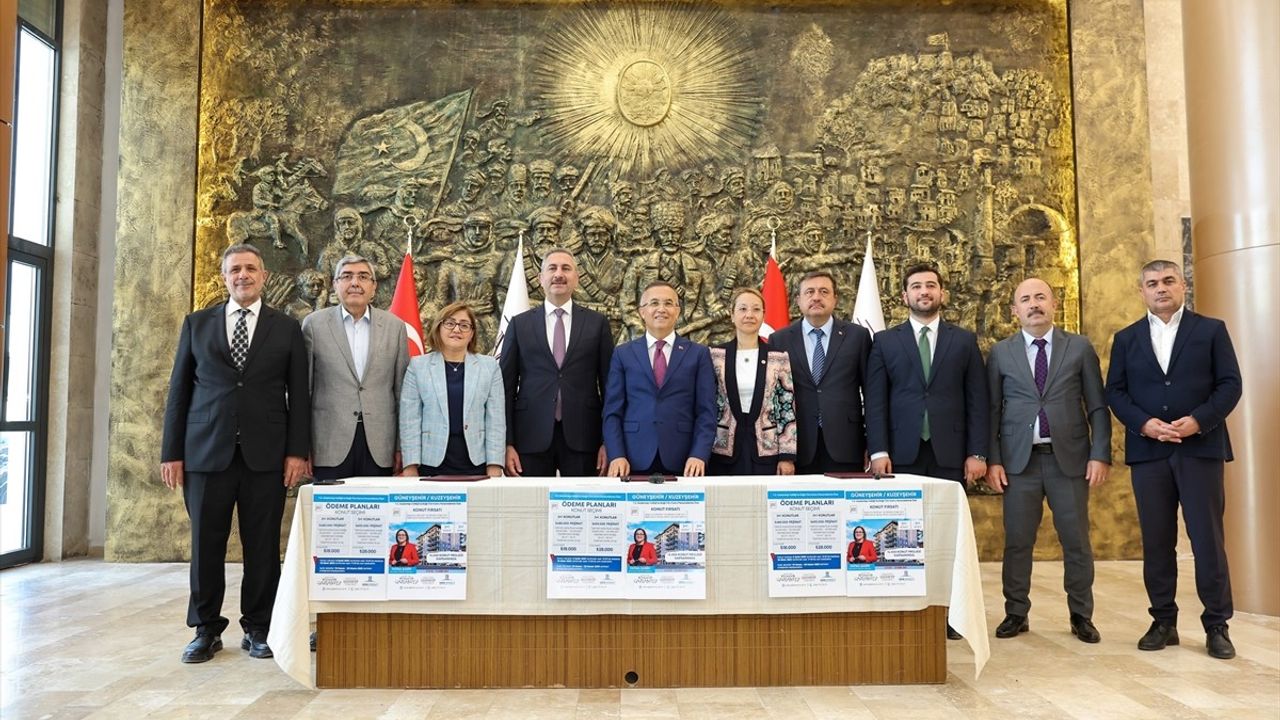 Gaziantep'te kamu personeline uygun ödemeli konut protokolü imzalandı