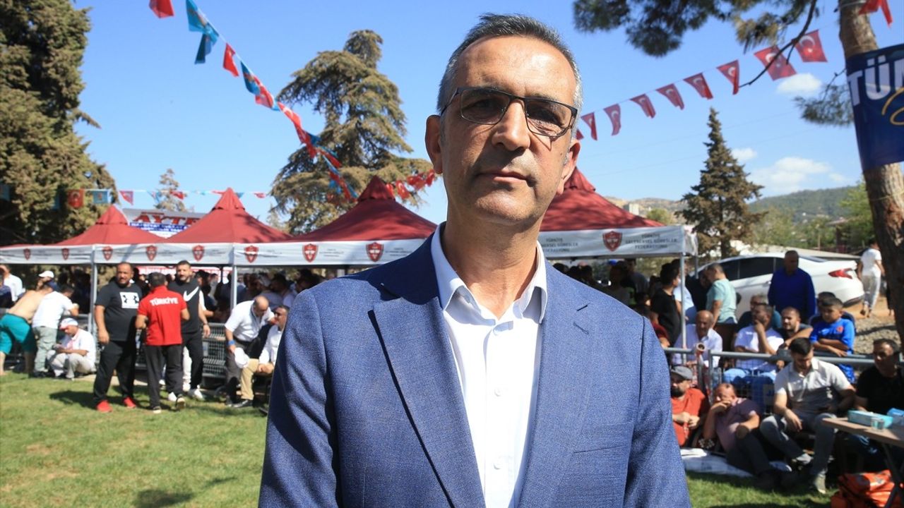 Geleneksel güreşler dünya sahnesine taşınıyor: Aşırtmalı aba ve kısa şalvar için ilk şampiyonalar