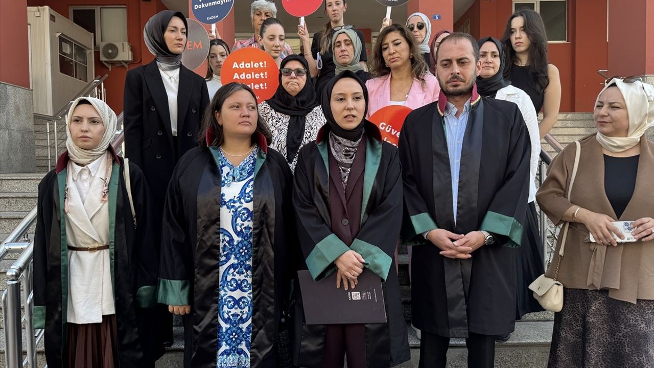 Gölcük'te cinsel istismar iddiasıyla yargılanan muhtar H.A. hakim karşısına çıktı