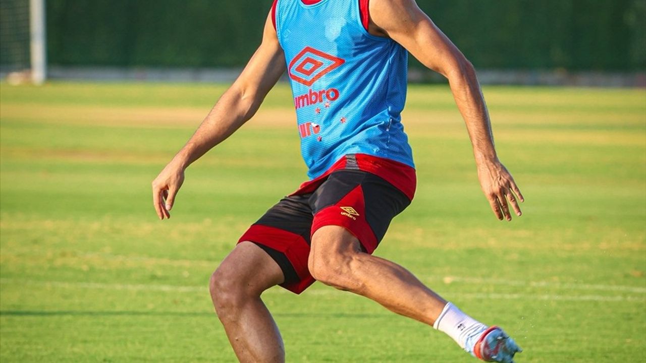 Göztepe, Zecorner Kayserispor deplasmanı öncesi hazırlıklarını Stoilov yönetiminde sürdürdü