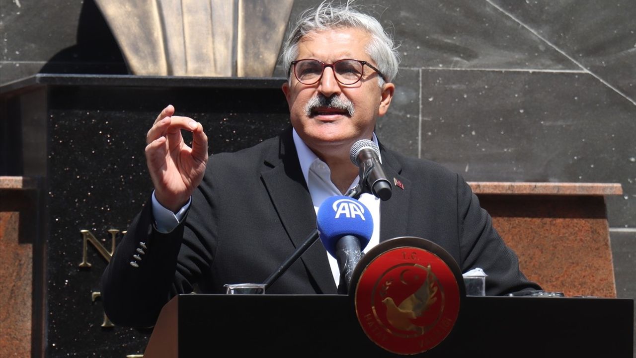 Hatay'da Mesut Yılmaz adına yaptırılan 32 derslikli ortaokul törenle açıldı