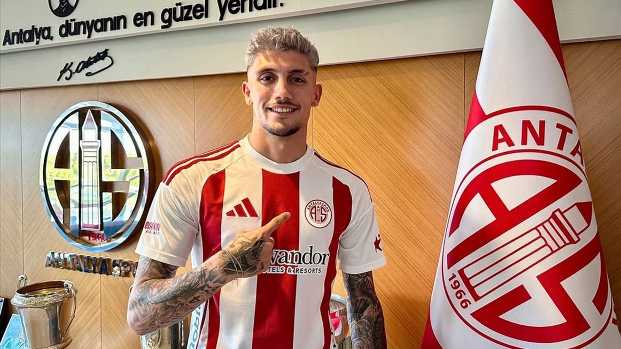 Hesap.com Antalyaspor, Samet Karakoç'u 3+1 yıllık sözleşme ile kadrosuna kattı