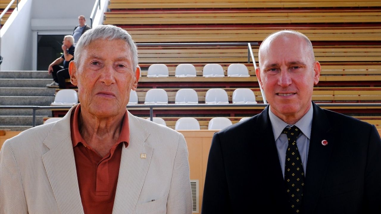 İki kuşak tek tutku: Harun ve Kemal Erdenay'ın basketbol yolculuğu