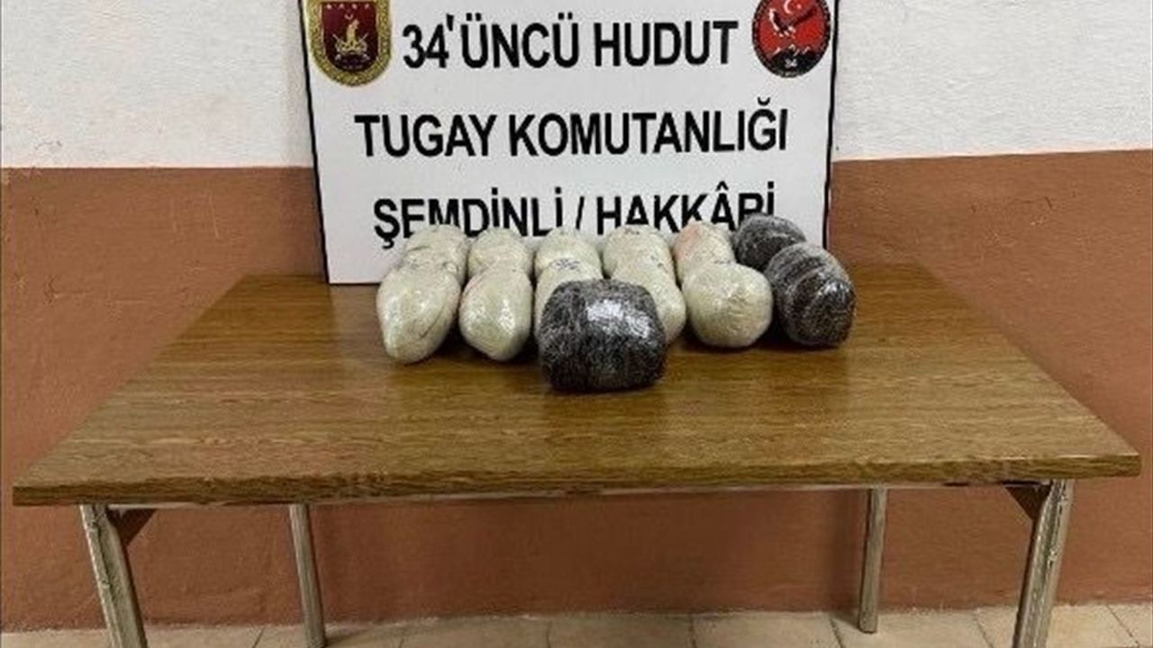 İran sınırında 14 kilo 342 gram uyuşturucu ele geçirildi