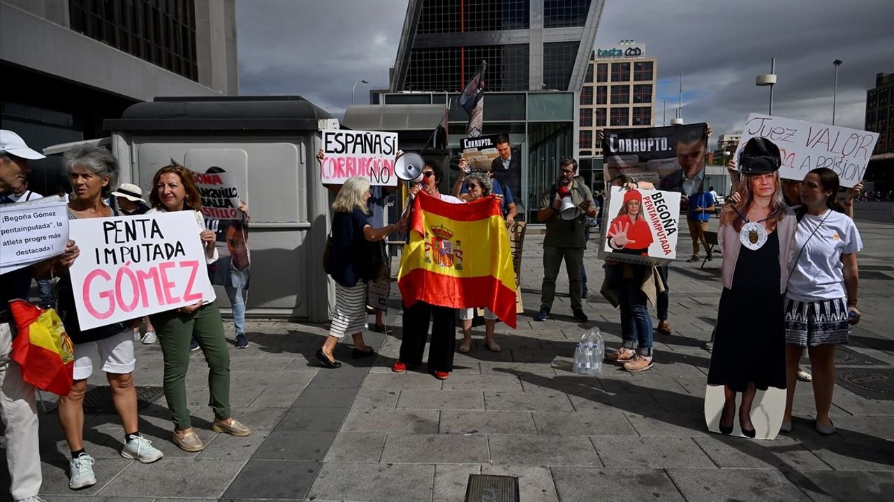 İspanya Başbakanı Pedro Sanchez'in eşi Maria Begona Gomez Fernandez tekrar mahkemede