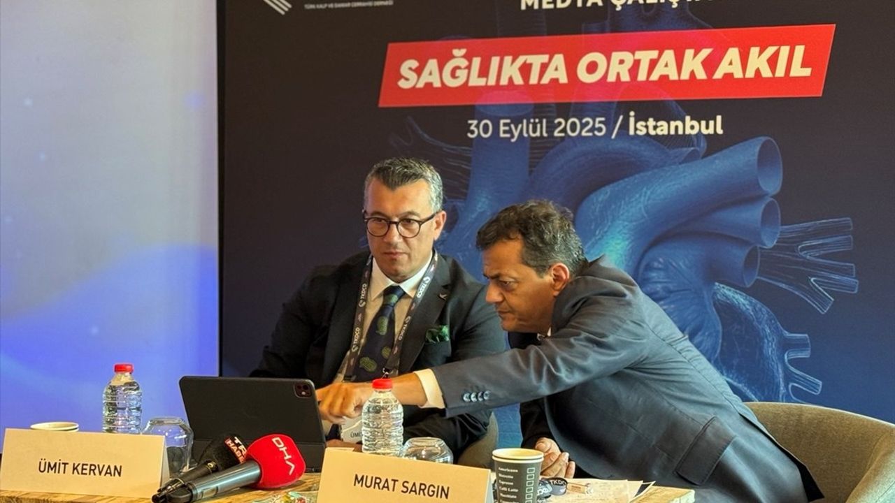 İstanbul'da 'Kalp ve Damar Hastalıkları Medya Çalıştayı' düzenlendi