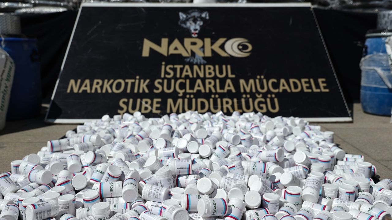 İstanbul'da uyuşturucu operasyonları: 11 şüpheli tutuklandı, 1 milyon 318 bin 366 hap ele geçirildi