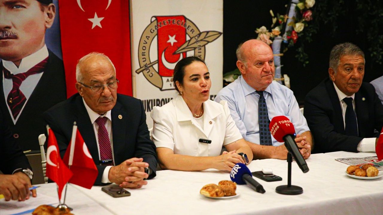 İYİ Parti Genel Başkan Yardımcısı Ayyüce Türkeş Taş, Adana'da gazetecilerle buluştu