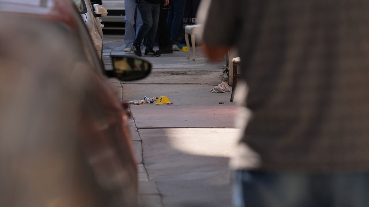 İzmir Balçova'da polis merkezine silahlı saldırı: 2 polis şehit, 1 polis yaralı