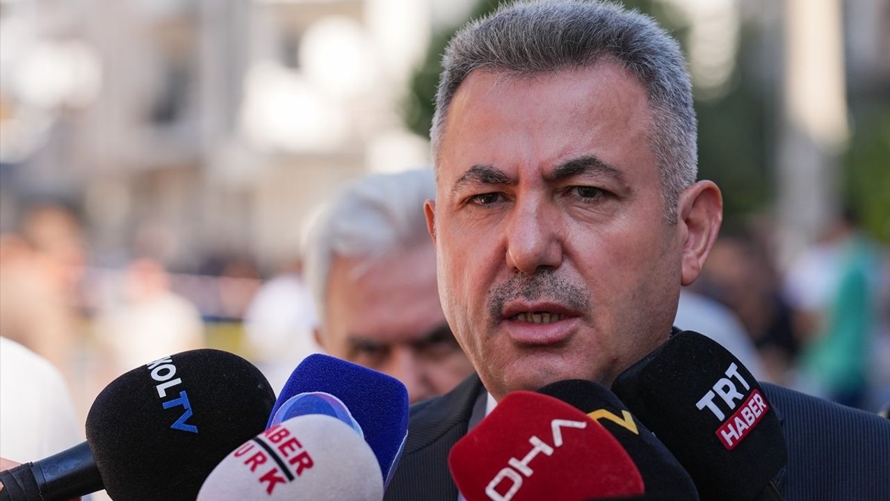 İzmir Balçova'da polis merkezine silahlı saldırı: 2 polis şehit, saldırgan 16 yaşında