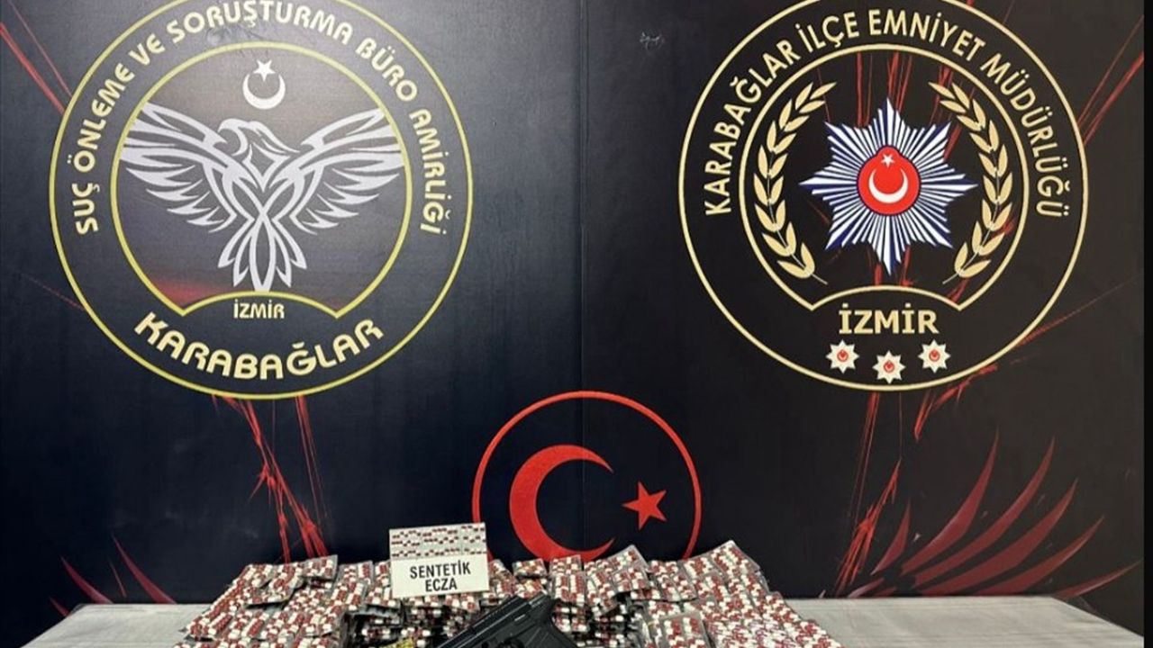 İzmir Karabağlar'da güvercin kümesinde uyuşturucu gizleyen iki kardeş gözaltına alındı