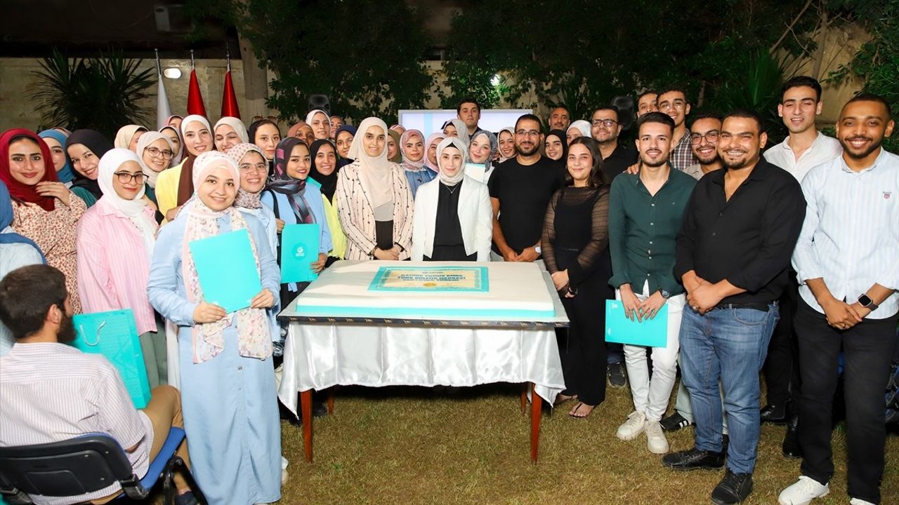 Kahire Yunus Emre Enstitüsü'nde 36 kursiyere Türkçe sertifika töreni