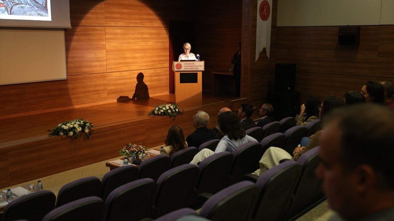 Kapadokya Duvar Resimlerinin Korunması için Nevşehir'de Uluslararası Konferans Düzenlendi