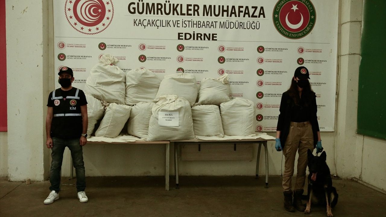 Kapıkule'de tankere gizlenmiş 114 kilogram esrar ele geçirildi