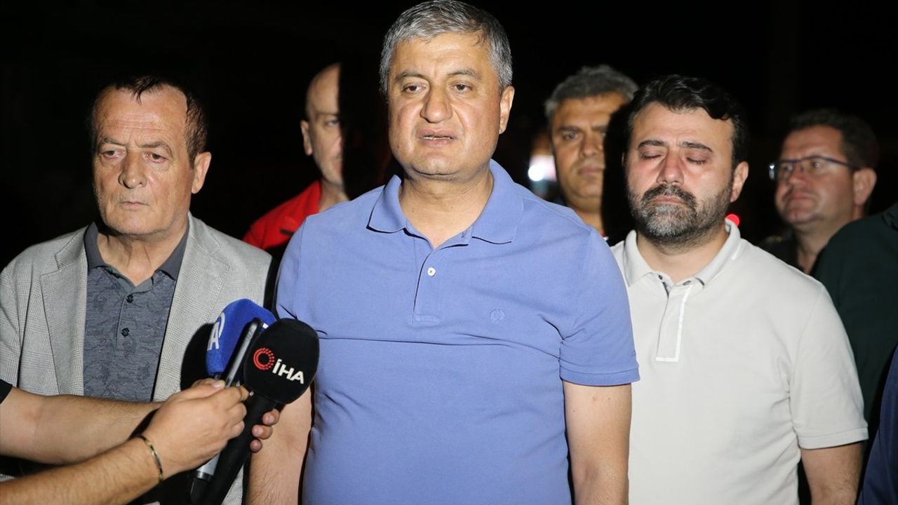 Karabük'te orman yangını: Saraycık çerçevelendi, Harmancık'ta söndürme çalışmaları sürüyor