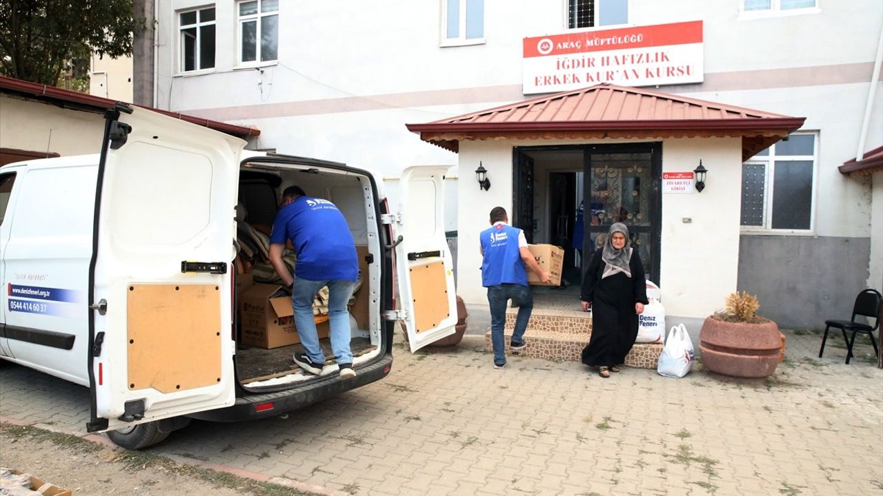 Kastamonu-Karabük sınırında iki orman yangınına müdahale sürüyor; 437 kişi tahliye edildi