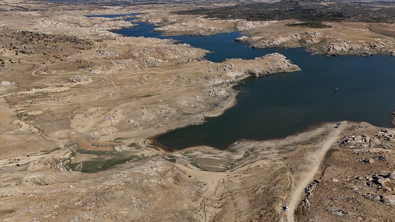 Kayalıköy Barajı'nın doluluk oranı kuraklık nedeniyle yüzde 6'ya düştü