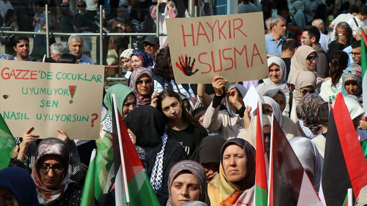 Kayseri, Yozgat ve Nevşehir'de vatandaşlar Filistin ve Küresel Sumud Filosu'na destek için toplandı