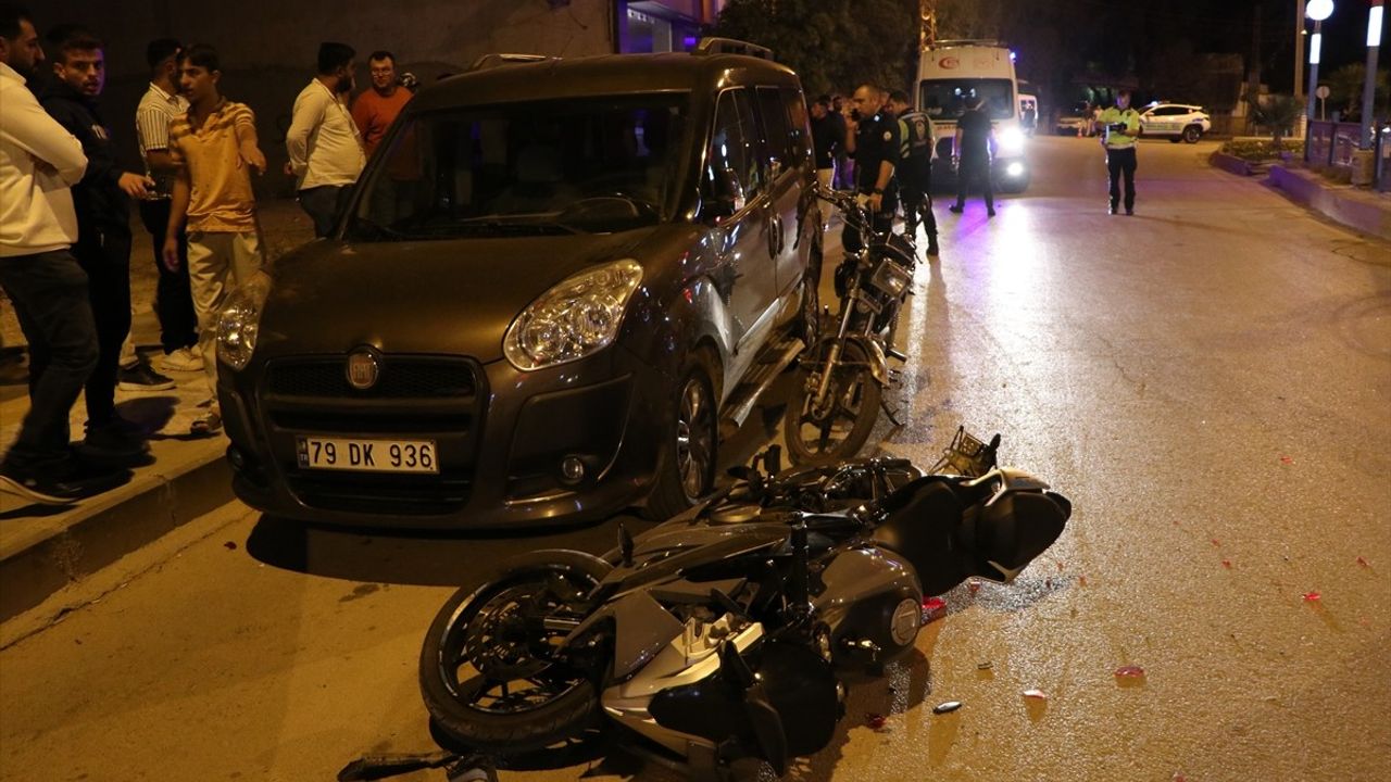 Kilis'te iki motosiklet çarpıştı: 3 kişi yaralandı