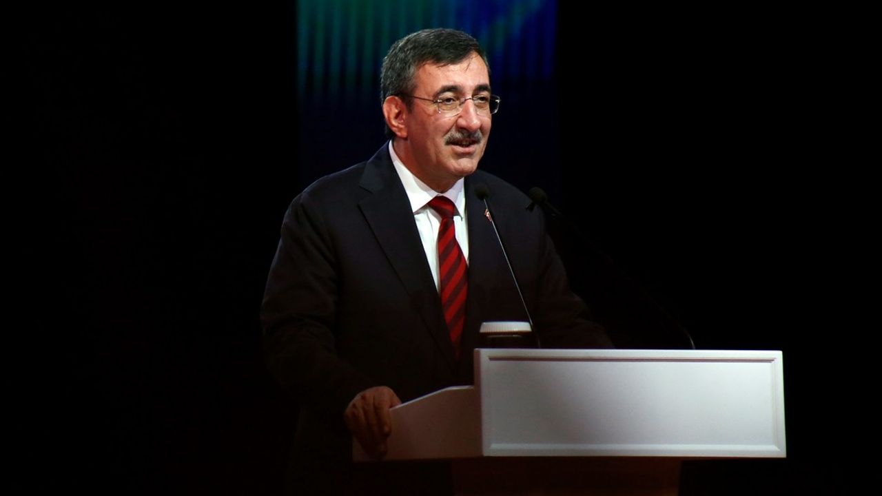 Kırgızistan-Türkiye Manas Üniversitesi 30. Kuruluş Yıl Dönümünü Bişkek'te Kutladı