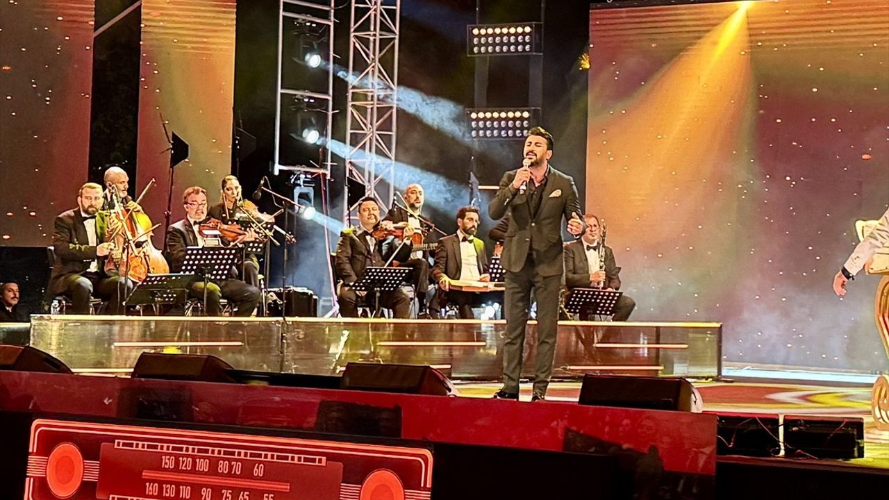 Kırşehir'de 38. Ahilik Haftası kapsamında halk konseri düzenlendi