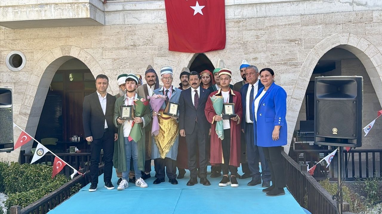 Kırşehir'de 38. Ahilik Haftası: 'Yılın Ahisi' İsmail Aydın'a Ahi Duasıyla Ödül