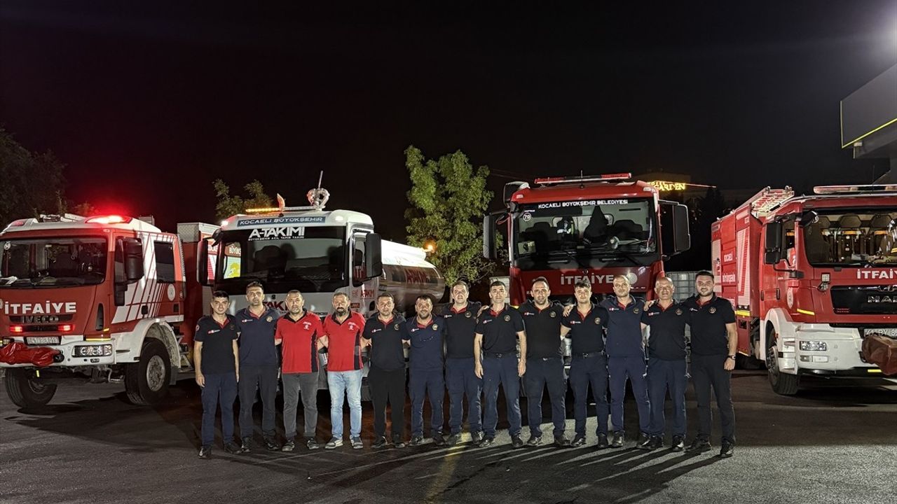 Kocaeli Büyükşehir İtfaiyesi, Karabük'teki orman yangınına 8 personel ve 4 araçla destek verdi