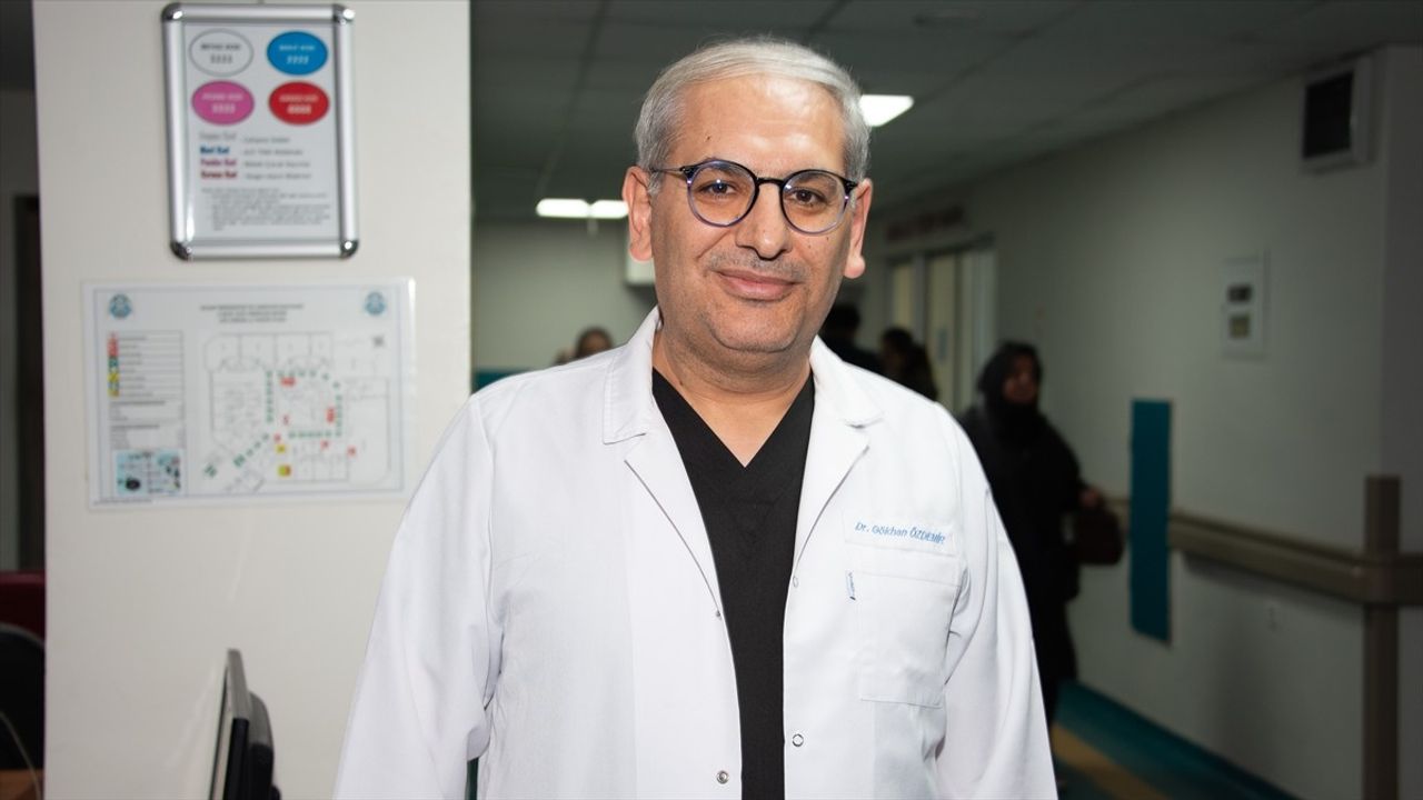 Konya'da 65 yaşındaki hastanın tıkalı iki şah damarı Selçuk Üniversitesi'nde başarıyla açıldı