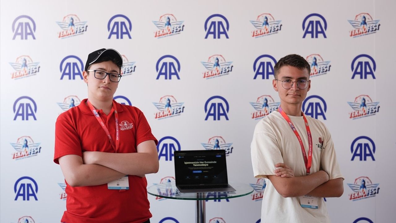 Lise Öğrencilerinin Locke Finans Projesi, KOBİ'lere Yapay Zeka Destekli İş Çözümleri Sunmayı Hedefliyor