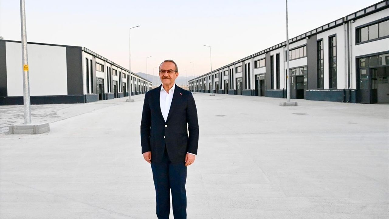 Malatya'da depremzede sanayi esnafı için 714 dükkanın inşası tamamlandı