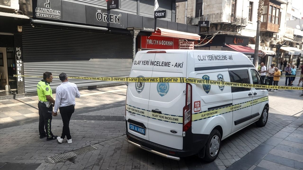 Mersin'de kuyumcudan altın çalındığı iddiası, polis inceleme başlattı