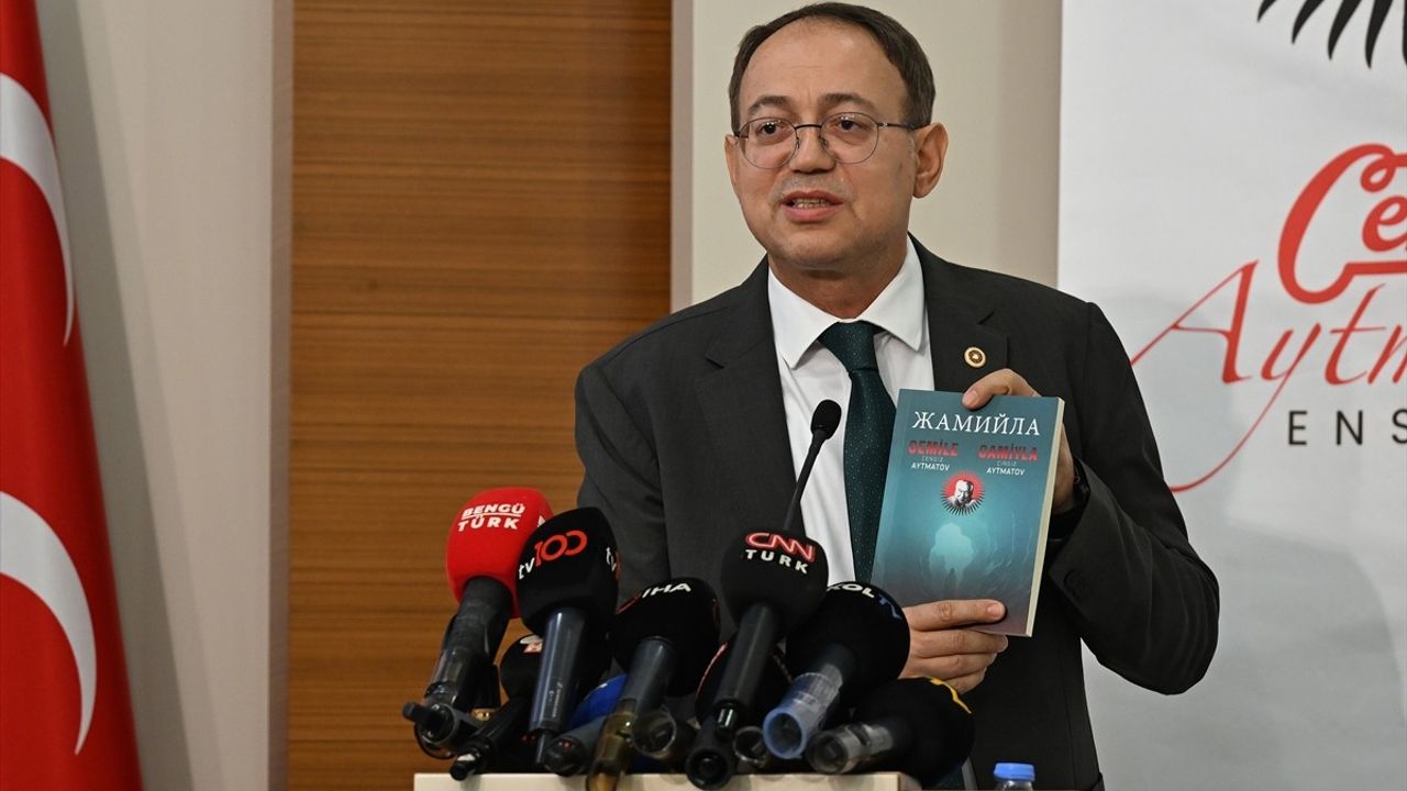 MHP, ortak Türk alfabesiyle hazırlanan Cengiz Aytmatov'un 'Cemile' özel basımını tanıttı