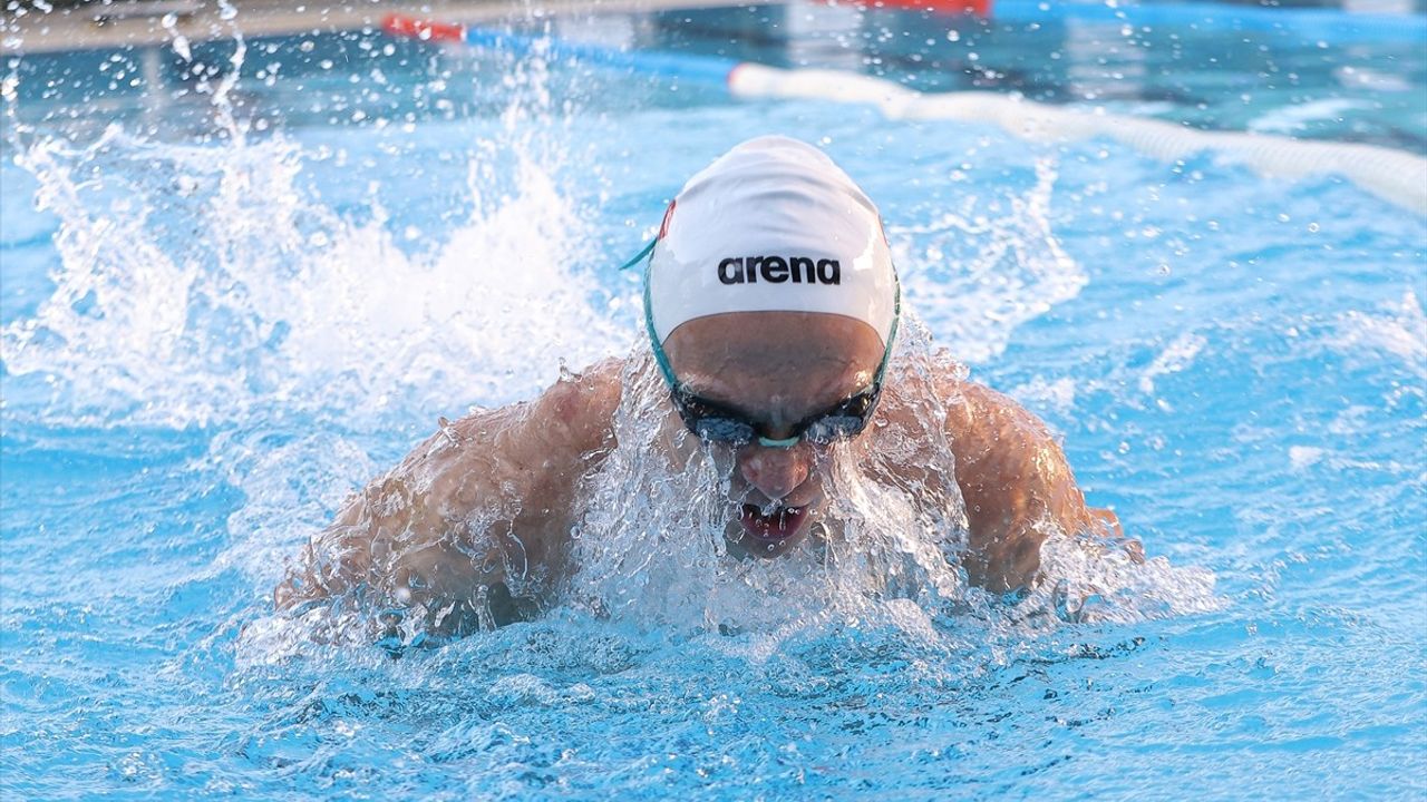 Milli yüzücü Özgür Yonca, Akdeniz Oyunları ve Los Angeles 2028 hedefiyle günde çift antrenman yapıyor