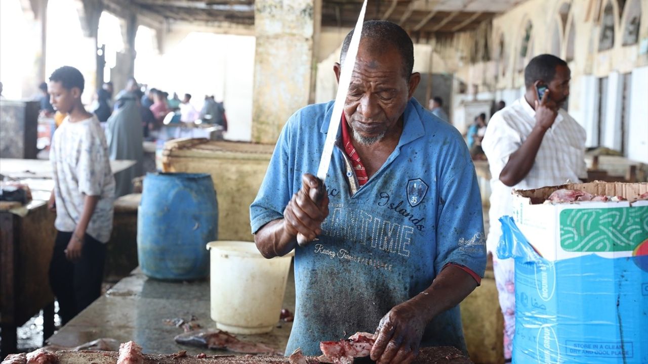 Mogadişu'da Liido Plajı ve Kawaanka Malayga: Somali’nin Denizcilik ve Sosyalleşme Merkezi