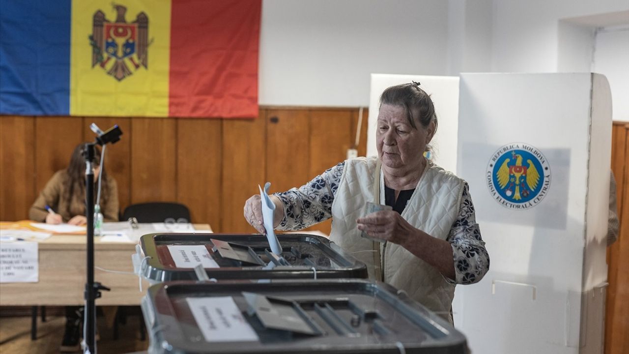 Moldova'da Parlamento Seçimi Başladı: Sandıklar 07.00-21.00 Arası Açık