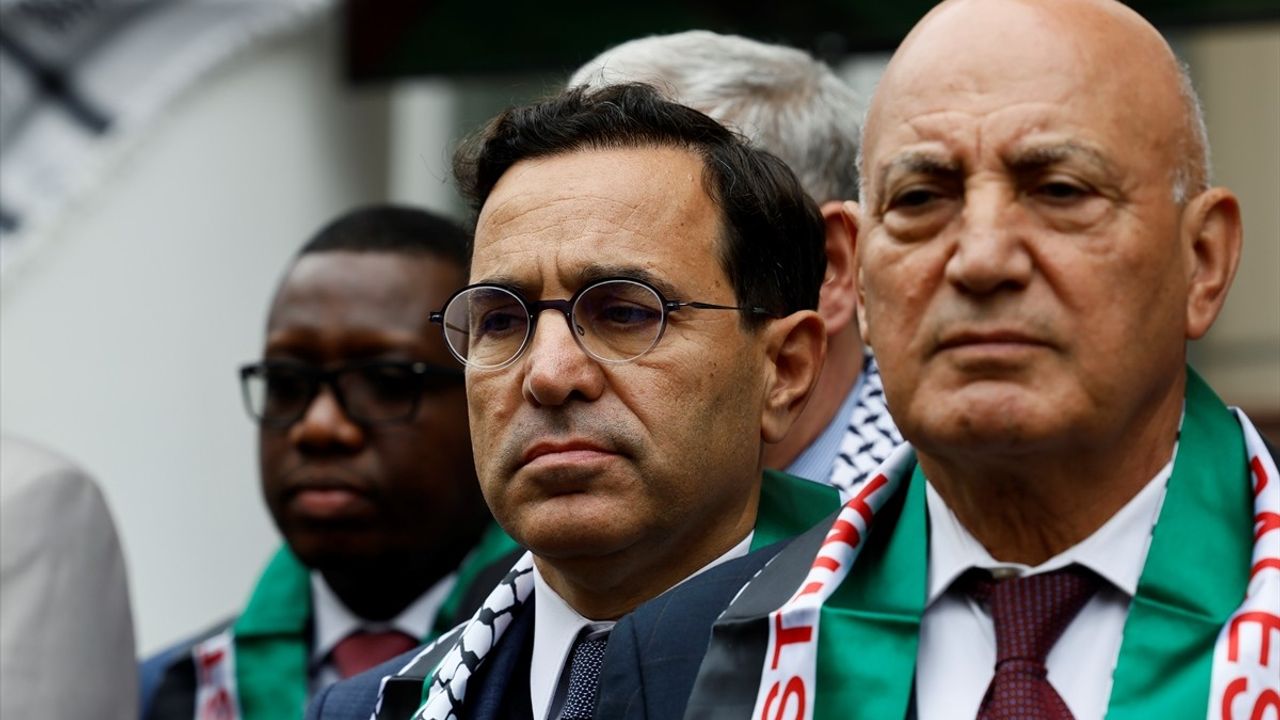 Moskova'da Filistin'e Destek Etkinliği: Diplomatik ve Dini Temsilciler Bir Araya Geldi