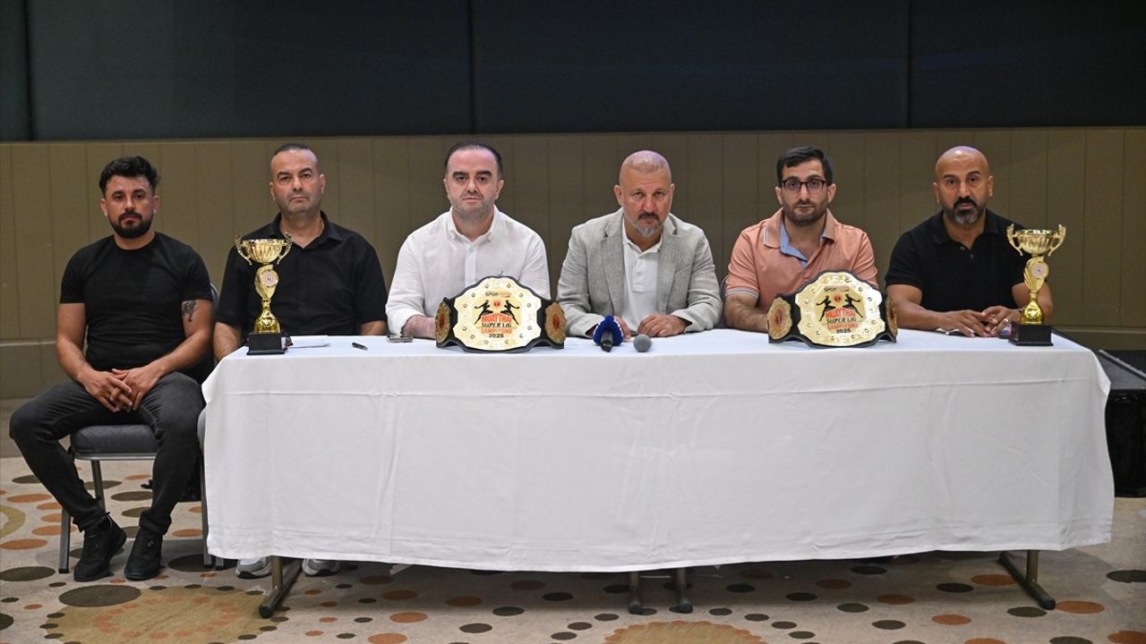 Muaythai Süper Lig 6. Ayak Finali Yarın Adana'da: 16 Sporcu 8 Finalde Yarışacak