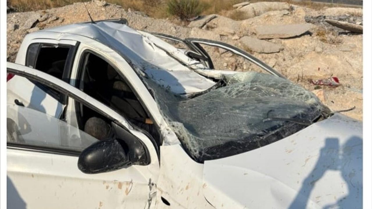 Muğla Menteşe'de Yerkesik Mahallesi yolunda takla atan otomobilin sürücüsü yaşamını yitirdi