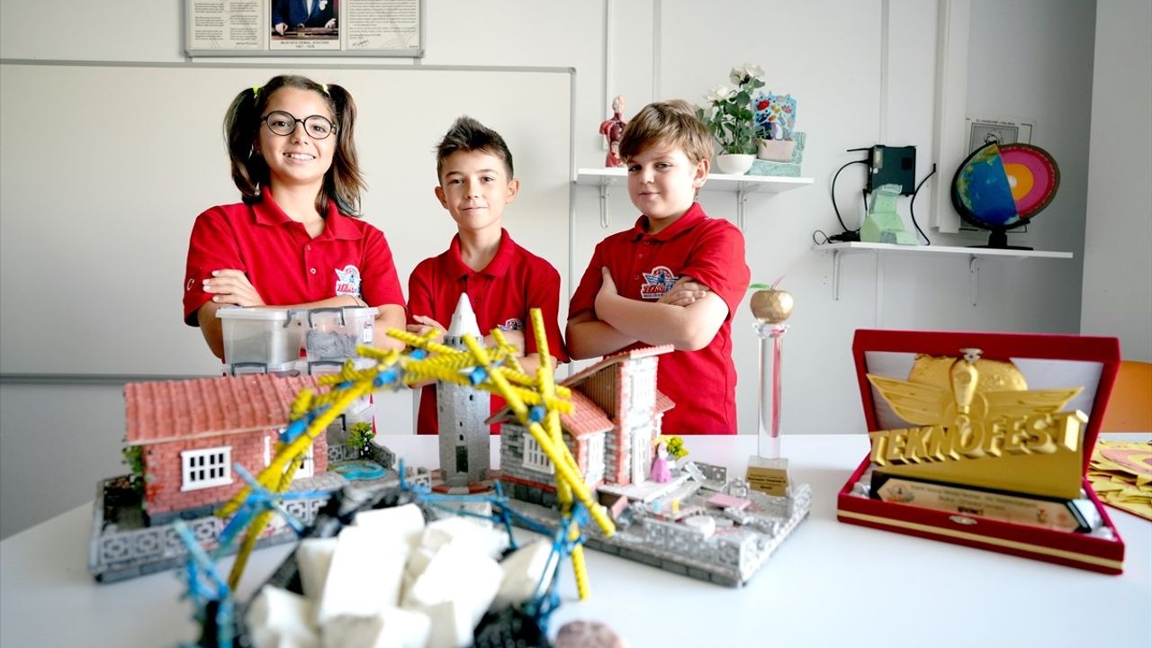 Ortaokul Öğrencilerinin 'Depreme Karşı 5 Aşamalı Çözüm'ü: Bina Güçlendirmede Yenilikçi, Test Edilmiş Yaklaşım