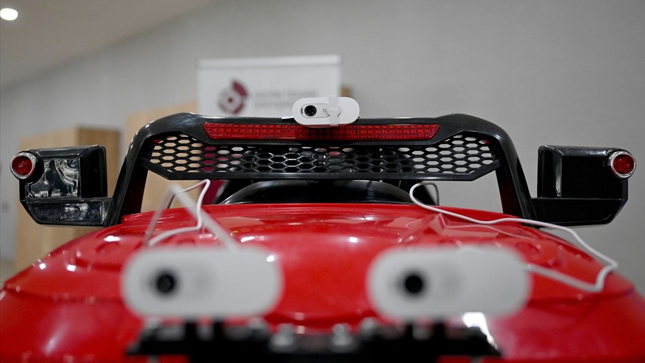 OSTİM'li Öğrencilerin Cezeri Teknoloji Merkezi Projeleri TEKNOFEST'te Vitrinde