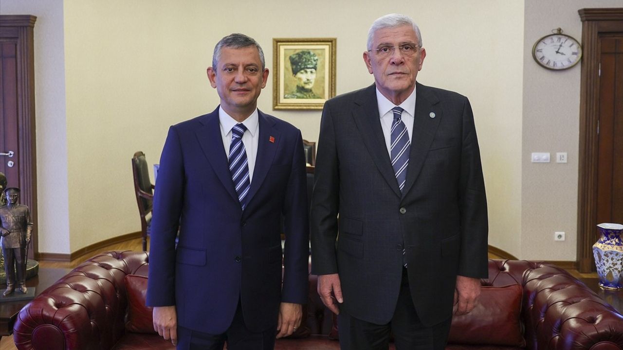 Özel ile Dervişoğlu CHP Genel Merkezi'nde görüştü: İstanbul yönetiminin görevden uzaklaştırılması ve yargı süreci