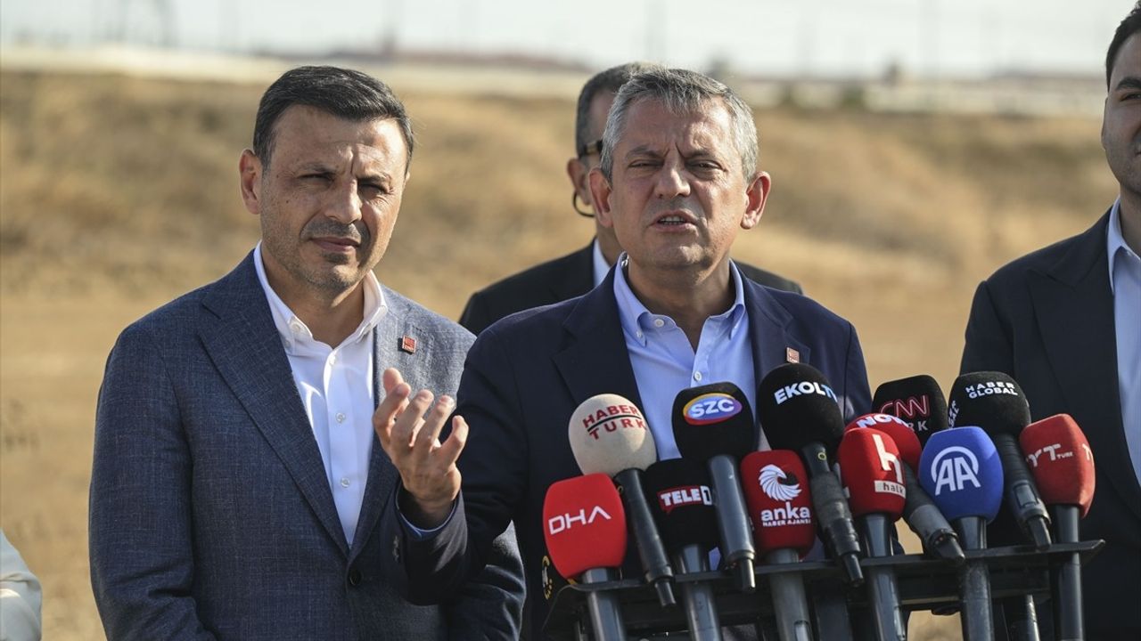 Özel: 'Kavgayı hakkımı savunmak için yaparım' — İmamoğlu davasını Marmara Cezaevi önünde takip etti