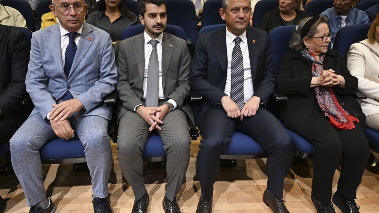 Özgür Özel: 'Gerçek sahiplerin iktidarı kuruluş aşamasında' — 93. Dil Bayramı'nda konuştu