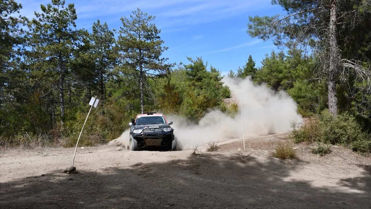 Petlas 2025 Türkiye Offroad Şampiyonası 4. Ayak Vezirköprü: Burhan Turan Mukavemet Orman Etabı Tamamlandı