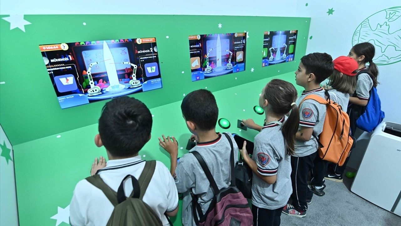 Roketsan TEKNOFEST İstanbul'da milyonlarla buluşuyor: Yeni nesil savunma sistemleri ve Roket Yarışması