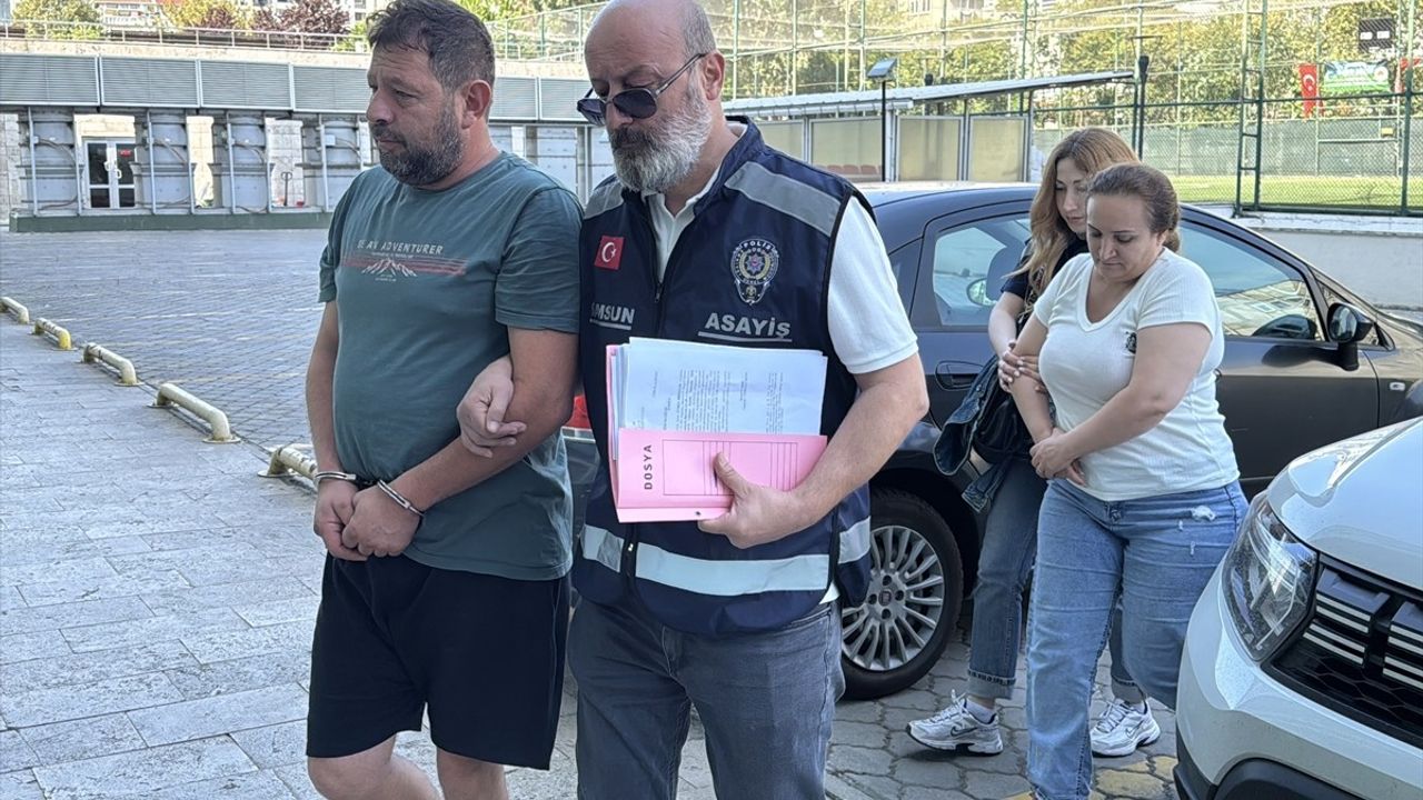 Samsun Atakum'da 250 bin lira değerindeki ziynet eşyası ve 100 bin lira çalınmasıyla ilgili 2 şüpheli yakalandı