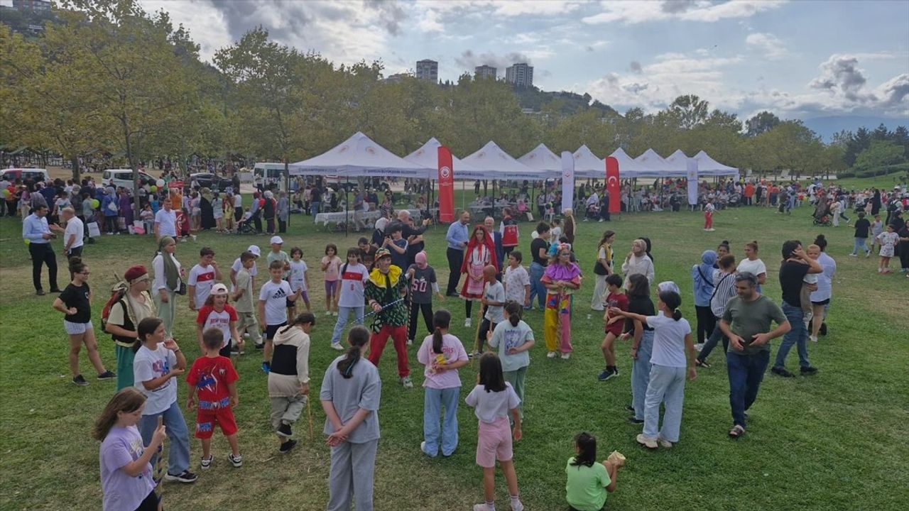 Samsun'da 2025 Aile Yılı kapsamında uçurtma şenliği düzenlendi