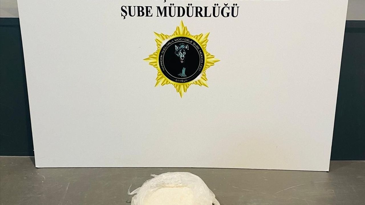 Samsun'da iplik rulolarına gizlenmiş 204,07 gram sentetik uyuşturucu ele geçirildi