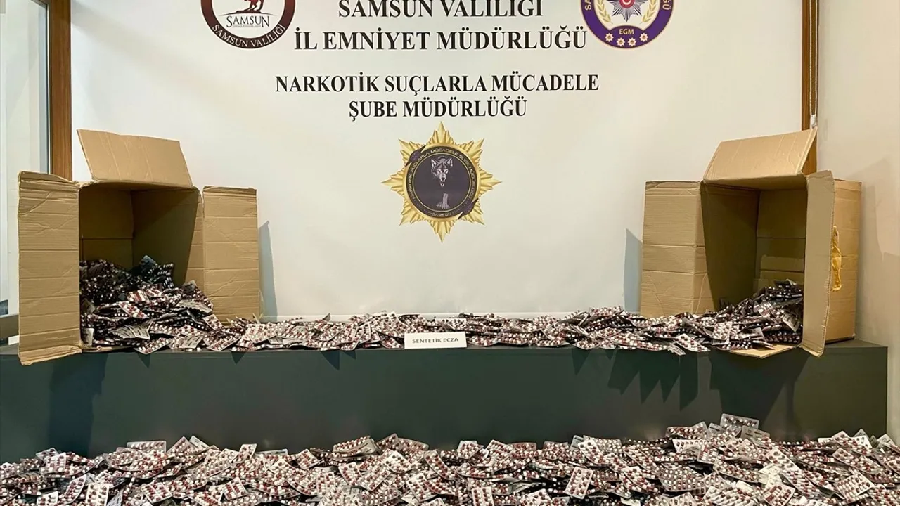 Samsun İlkadım'da Gardıropta 47 bin 824 Sentetik Ecza Hapı Ele Geçirildi